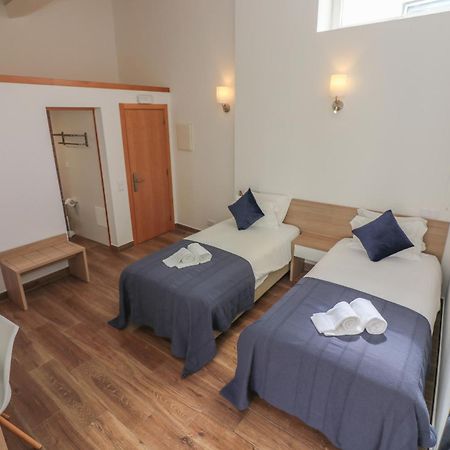 Little Break Guest House Lagos Quarto foto